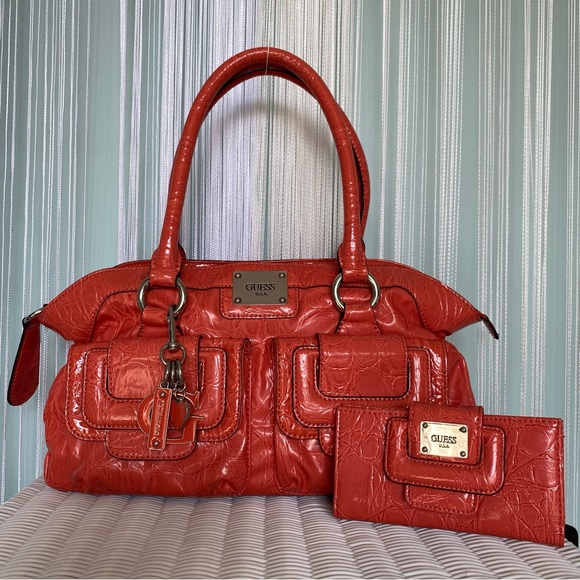 Patent Coral Guess Bag and Matching Wallet Set - Picture 1 of 17